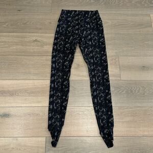 CRZ YOGA Black Gray Abstract Print Open Heel Keyhole Active Yoga Leggings Size S